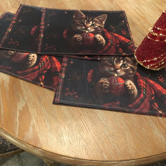 Set of Holiday Placemats - Picture 1 of 4